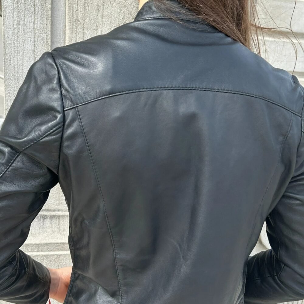 Campera DOMI negra - Imagen 3