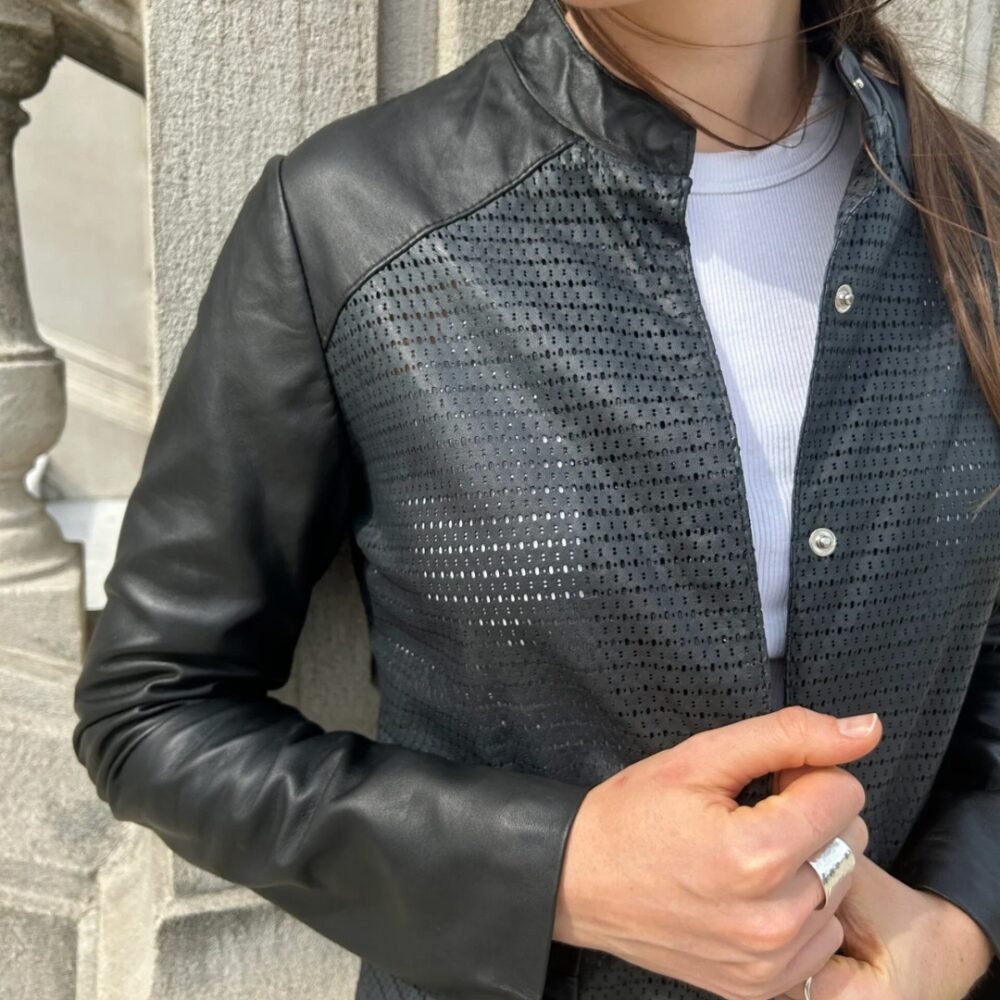 Campera DOMI negra